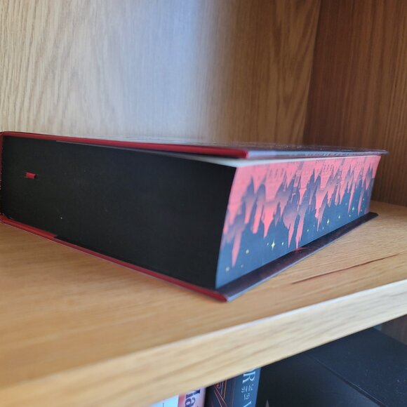 **NEW & SIGNED** Sword Catcher by Cassandra Clare, Fairyloot, Sprayed Edges - Picture 6 of 14